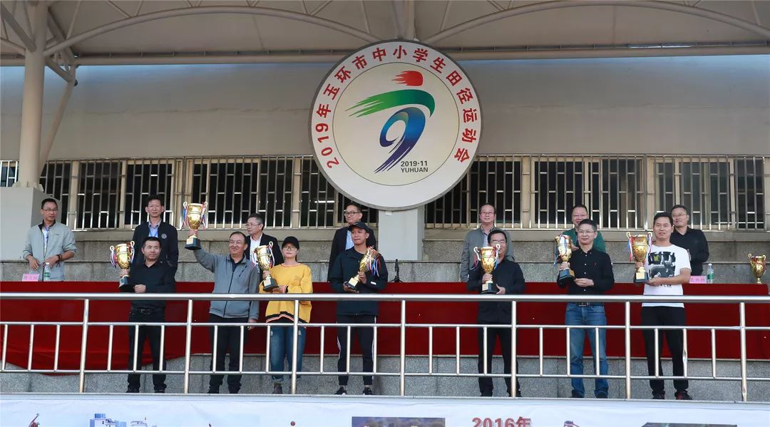 关于日职球员奋力拼搏，争取晋级机会的信息