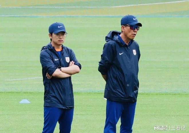 孟菲斯客场胜出，暂时占据榜首